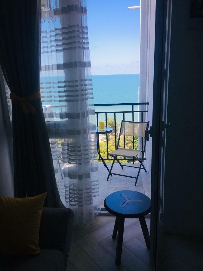 Yellow Room With Sea View Махинджаури Экстерьер фото